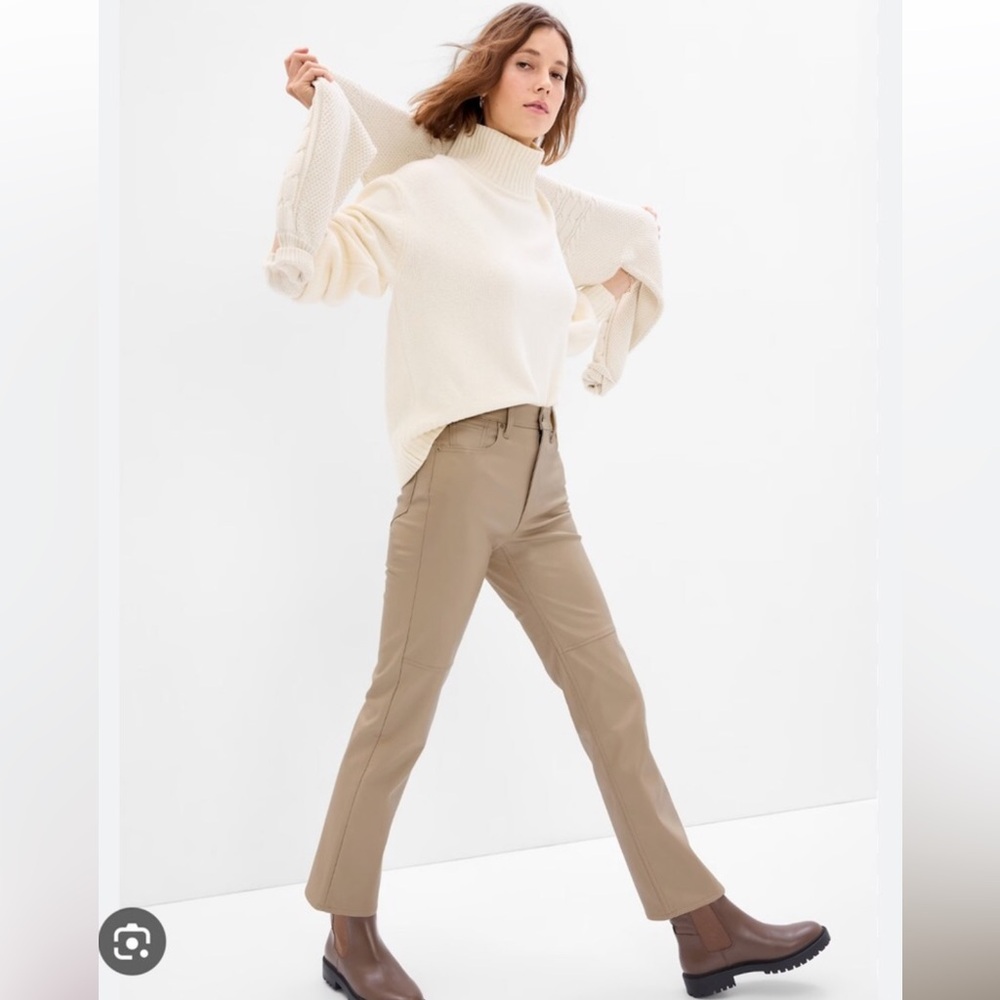 GAP Cobblestone High Rise Leather Cheeky Straight Pants Beige Cream Size 27/4P